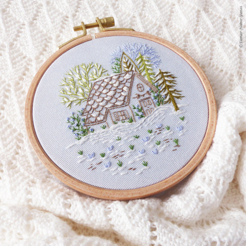 Snowy Cabin - ערכת רקמה 16 ס"מ