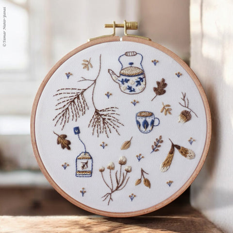 Tea & Leaves ערכת רקמה 21 ס"מ