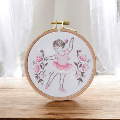 Little Dancer - ערכת רקמה 16 ס"מ