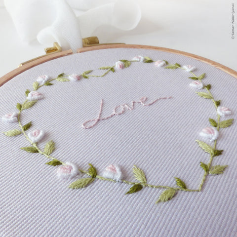 LOVE - ערכת רקמה 16 ס"מ