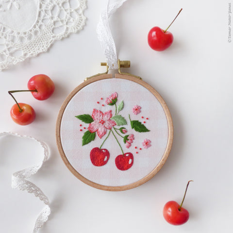 Sweet Cherries - ערכת רקמה 16 ס"מ