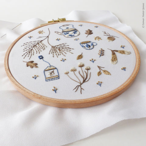 Tea & Leaves ערכת רקמה 21 ס"מ